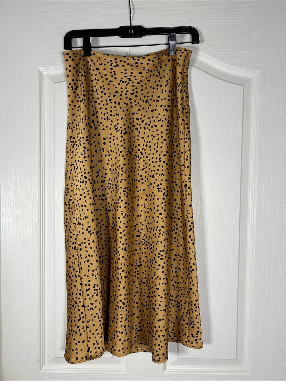 Moonflower Leopard Spot Maxi Skirt in Tan size M - Picture 3 of 5